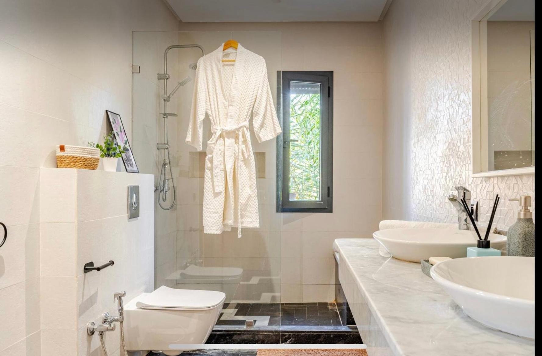 Villa Exotic Vip Family Only -service Chambre,billard,ping-pong,piscine Privee -chauffee Sur Demande- Marrakesh
